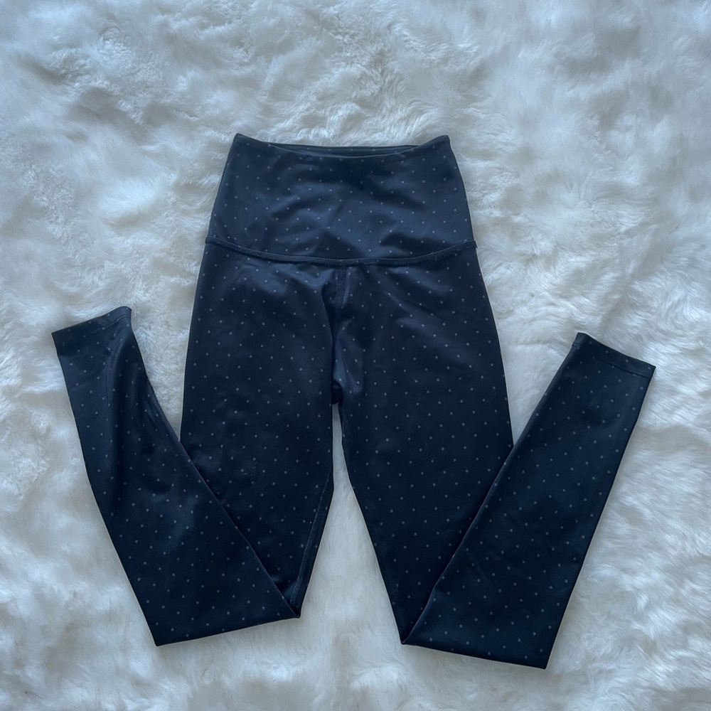 Beyond yoga leggings black no pockets polka dots